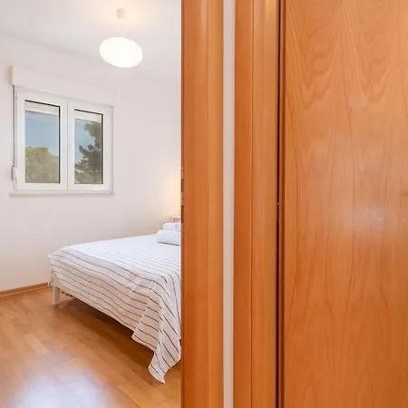 Sunce By Interhome * 트로기르